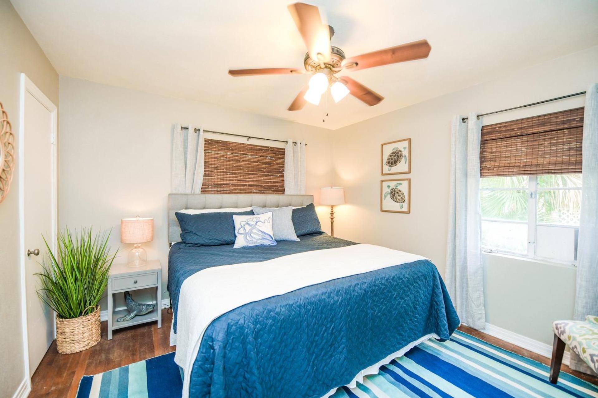 Casa Posada - So Close You Can Hear The Waves Historic Beach Cottage W Beach Gear Anna Maria Esterno foto