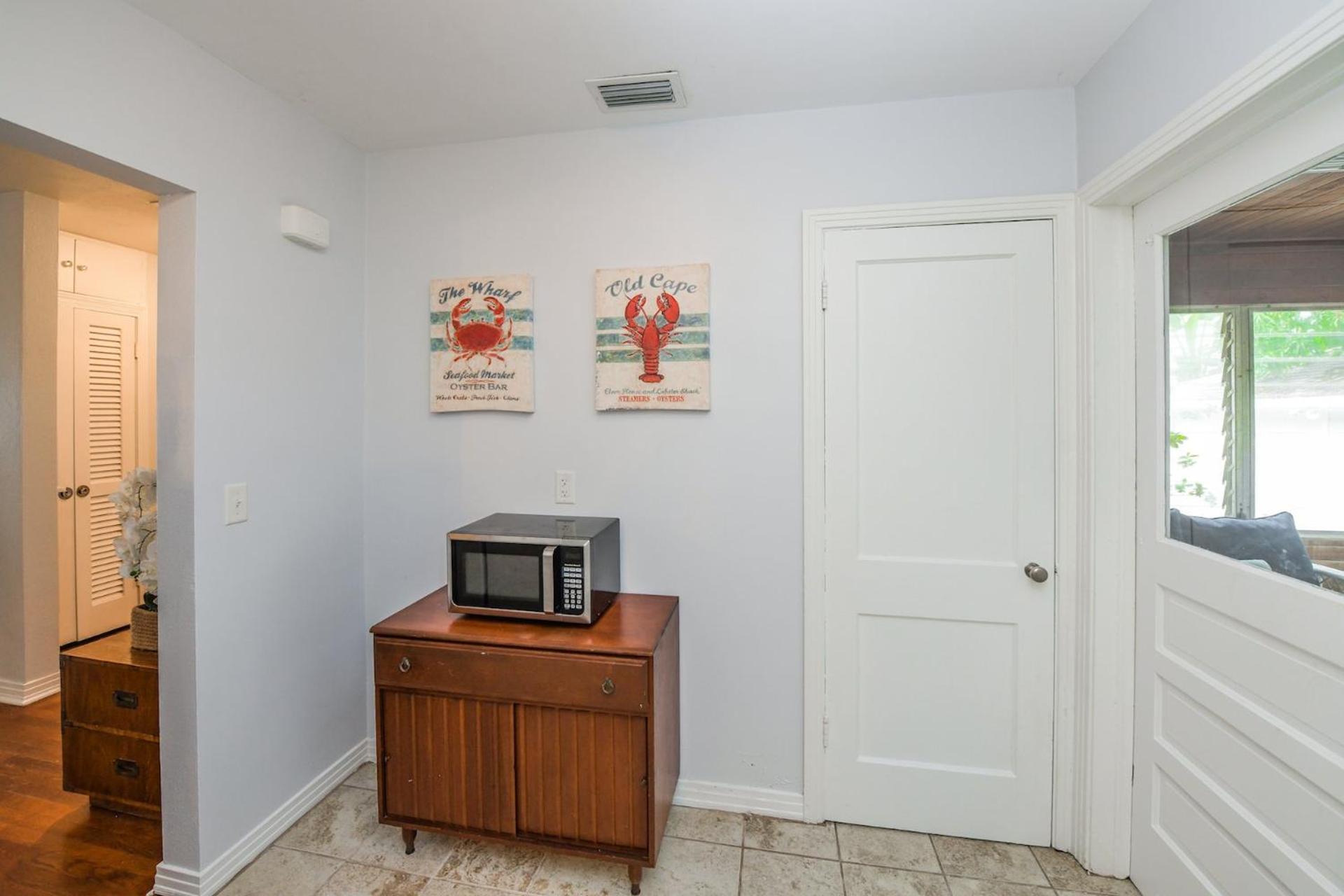 Casa Posada - So Close You Can Hear The Waves Historic Beach Cottage W Beach Gear Anna Maria Esterno foto